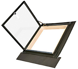 WLI окно-люк для выхода на крышу в комплекте с универсальным окладом